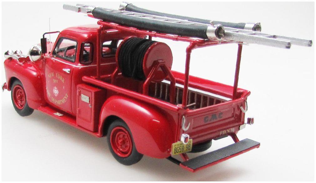 Esval  1:43rd Scale GMC Series 100 Red 5-Window Pickup New York Fire Dept w/Fire Equipment Red 1952