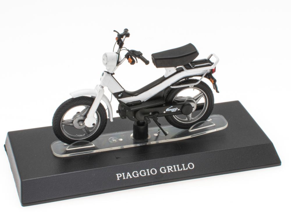 Atlas Editions 1:18 Scale Piaggio Grillo 'Scooter Collection'