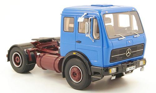 Premium Classixxs 1:18 Scale Mercedes FG72 Solozugmaschine - blue