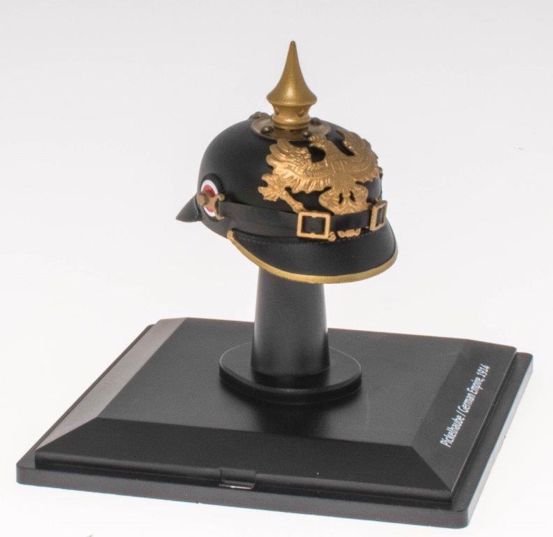 Atlas Editions 1:5 Scale Pickelhaube German Empire 1914 -Helmet 1:5 Historical Military Helmets