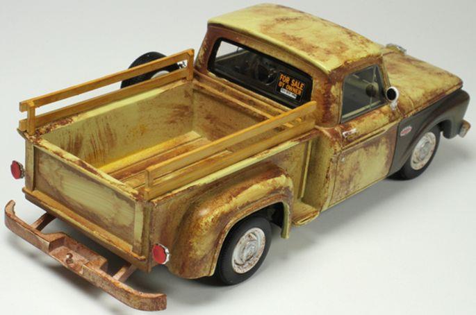 Goldvarg 1:43 Scale Ford F-100 Stepside 'Rusty' 1965