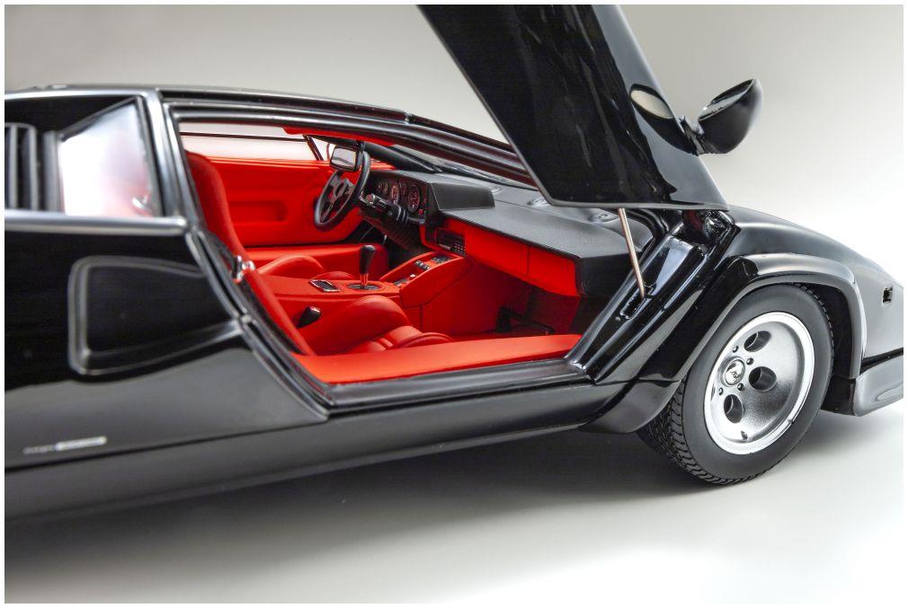 Kyosho 1:18 Scale Lamborghini Countach LP5000 Quattrovalvove Black