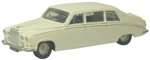 Oxford Diecast 1:76 Scale Daimler DS420 Limousine - O E White