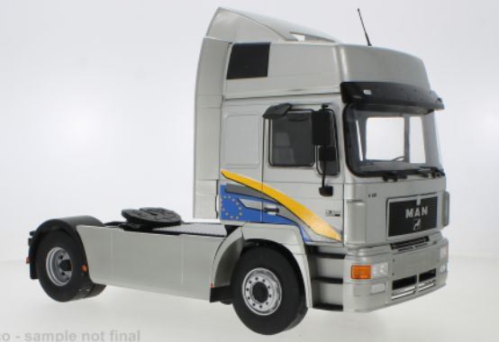 Model Car Group MCG 1:18 Scale MAN F2000 Silver 1994