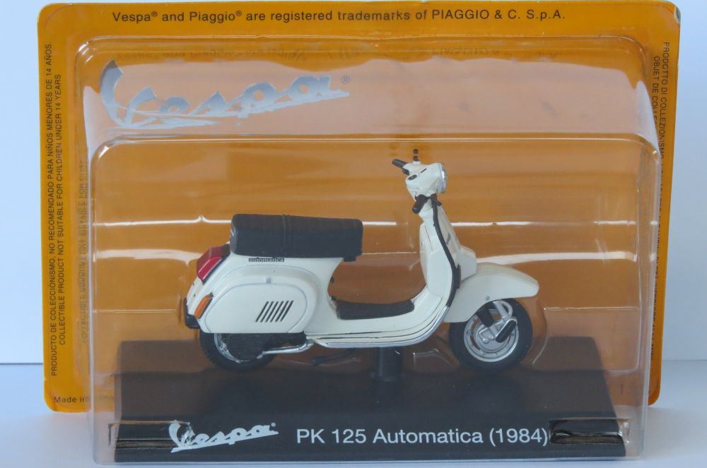 Atlas Editions 1:18 Scale PK 125 S Automatica del 1984 Vespa Collection in 1:18