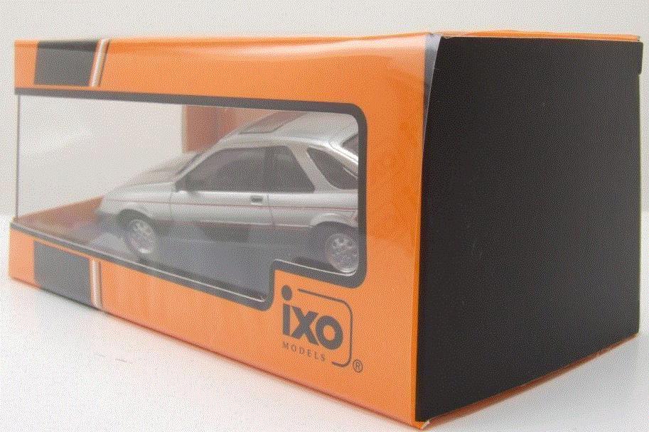 IXO CLC483 1/43 Scale FORD SIERRA XR4I SILVER 1984