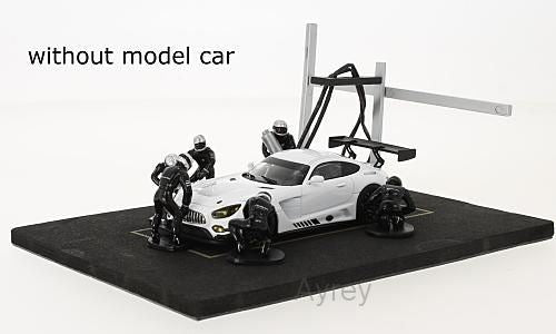 IXO 1:43 Scale Pit Stop set, black inc 6 figures with Decals and accessories