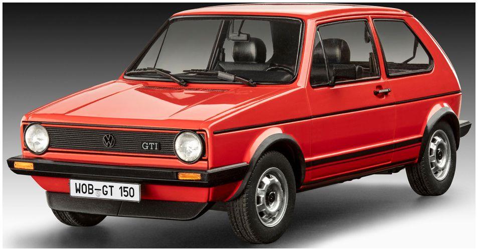 Revell  1:24th Scale VW Golf Gti '50 Years of The VW Golf Gti' Gift Set