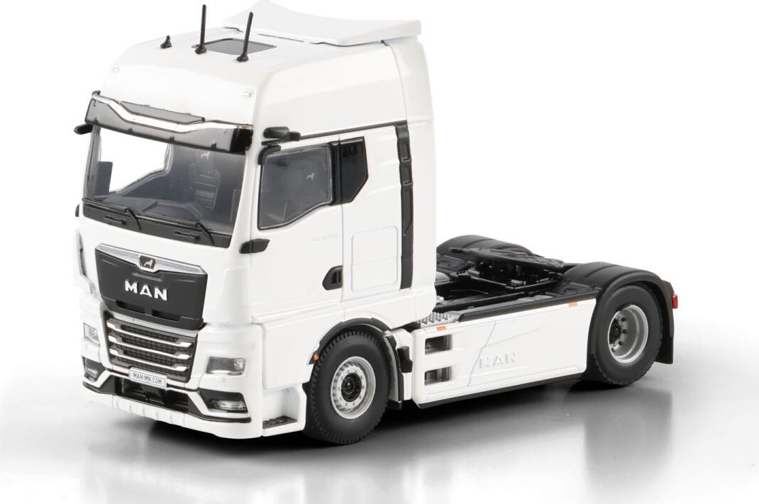 WSi 1:50th Scale MAN TGX GX 4x2 White Line