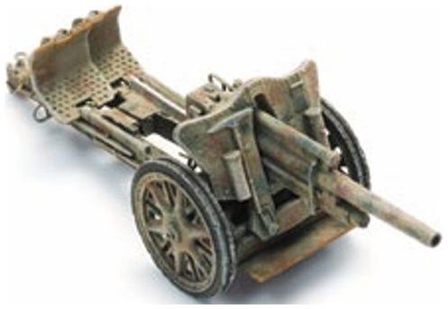 Artitec 1:87 Scale 10.5cm LeFH 18 Tarnung (WM) Ready