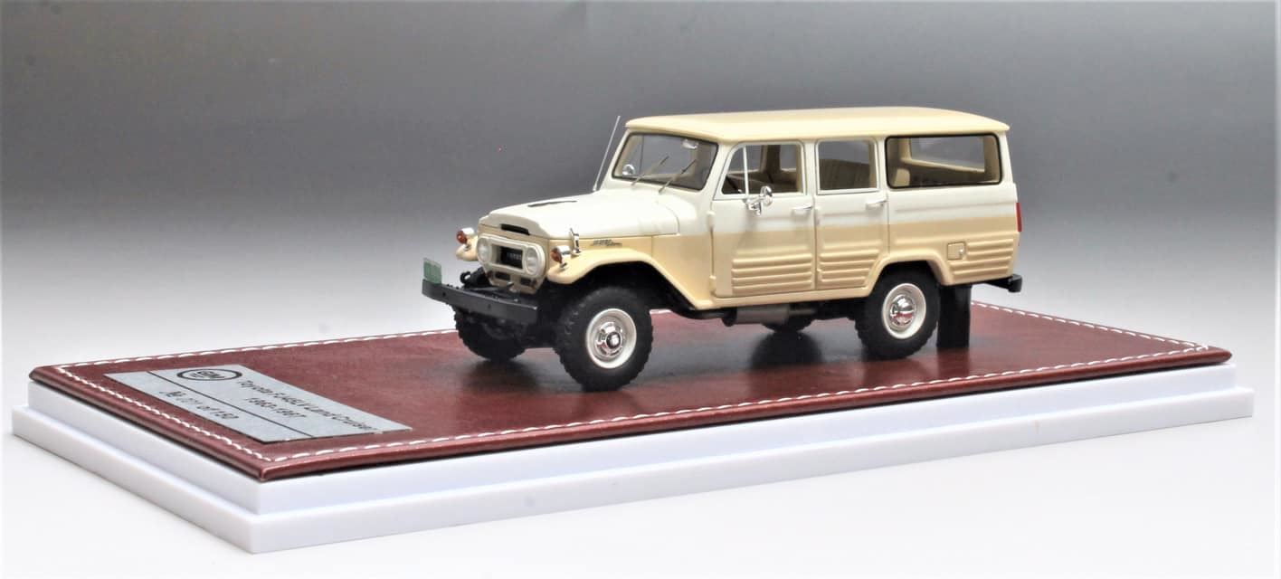 GIM 1:43 Scale Toyota FJ45LV LC Beige/White 1966