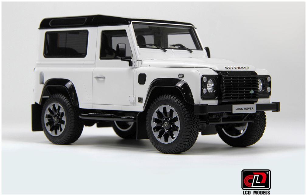 LCD 1:18 Scale Land Rover Defender 90 2018 Works V8 70th Edition White