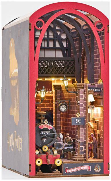 Revell  N/A Scale Hogwarts Express - Harry Potter: Tiny Adventures