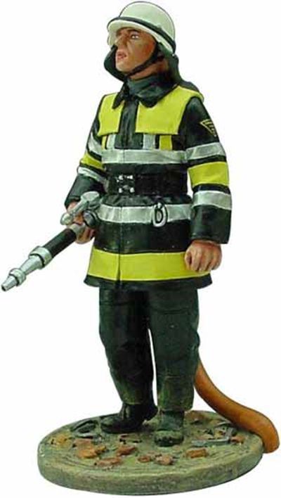 Atlas Editions 1:32 Scale fireman - firedress - Munich - Ger - 2003