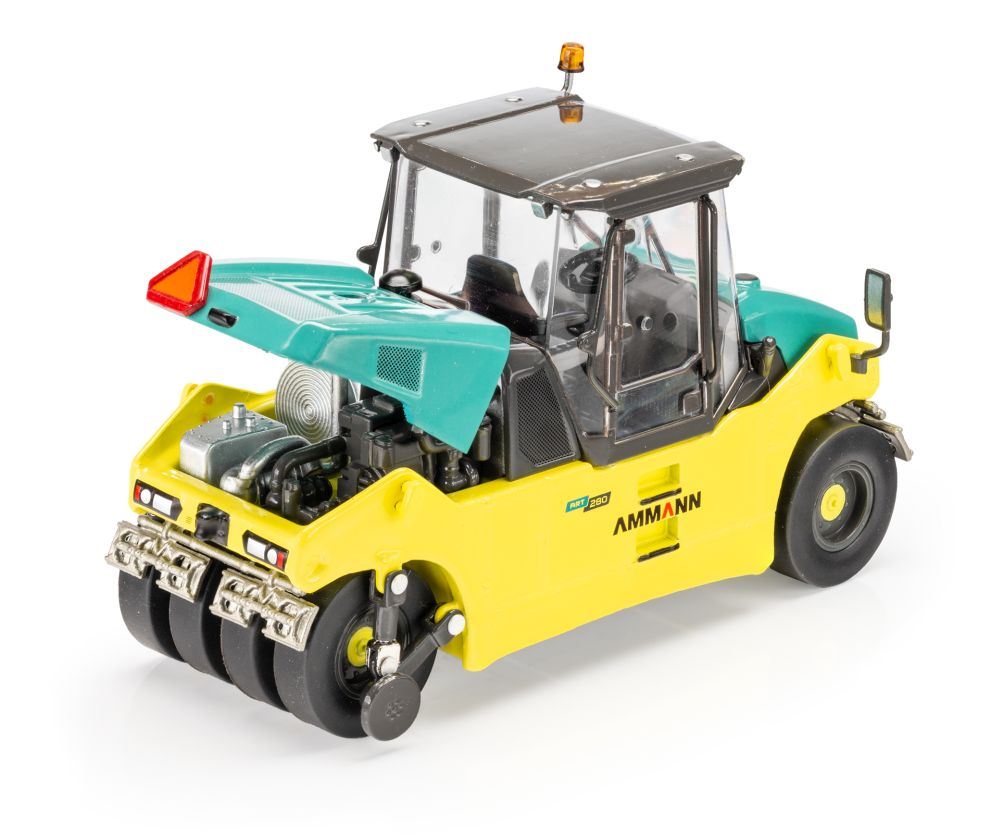 USK 1:50 Scale Ammann ART280 Pneumatic Roller