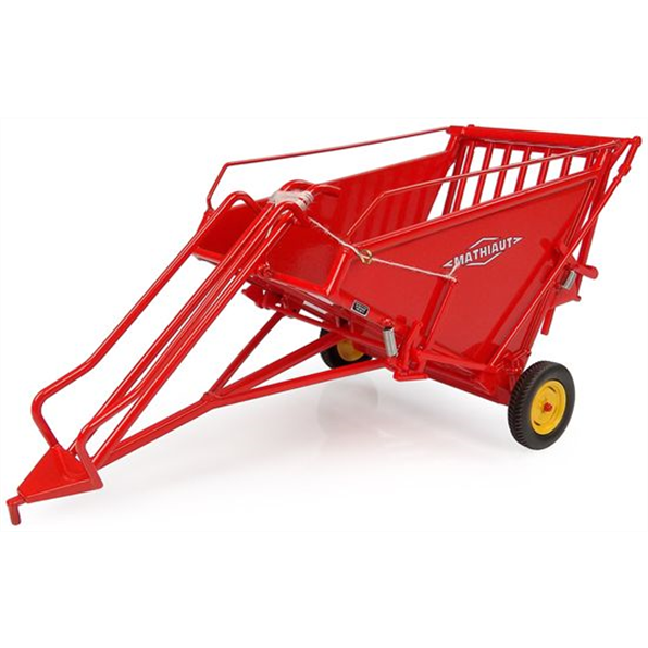 Universal Hobbies 1:32 Scale Mathiaut MTD 72 Bale Chase Trailer