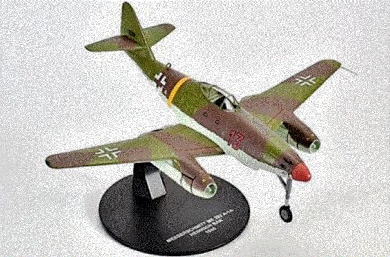 Atlas Editions JR02 1/72 Scale Messerschmitt Me 262 A-1A & ; Heinrich Bar 1945