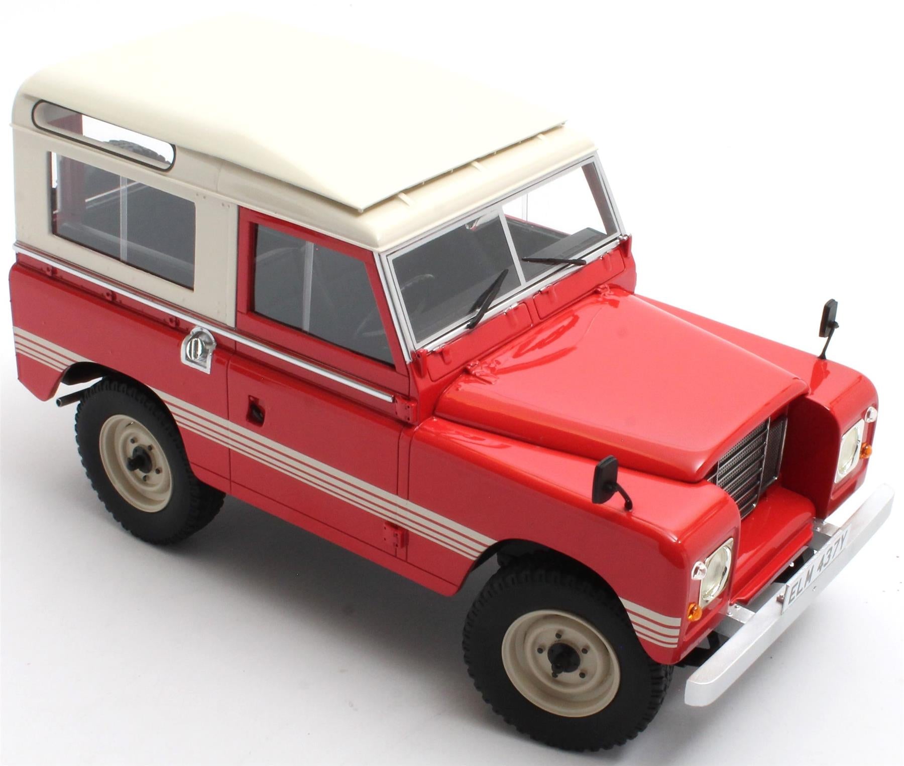 Cult 1:18 Scale Land Rover 88 Series III - Masai Red County - 1978 - 100pcs Ltd Edition