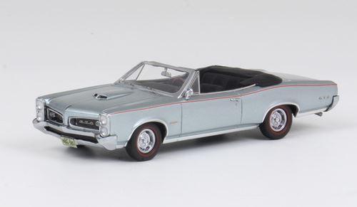 NEO 1:43 Scale Pontiac GTO Convertible 1966 - Grey Metall
