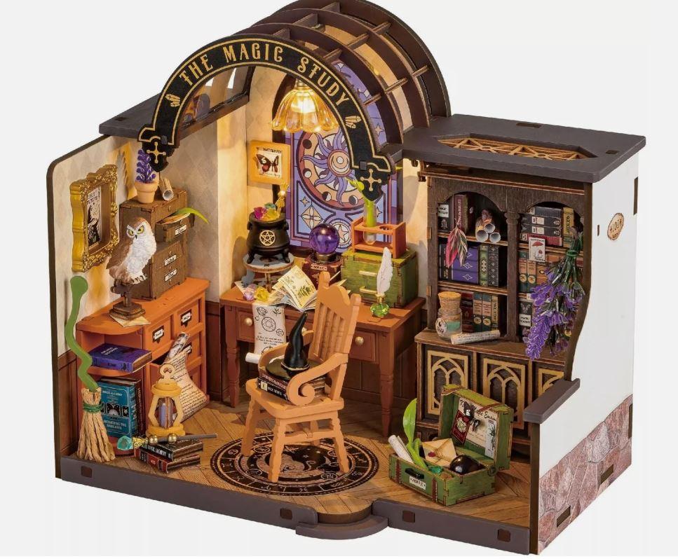 Rolife DG166 Miniature Dollhouse The Magic Study LED Kit Ideal Xmas GIFT