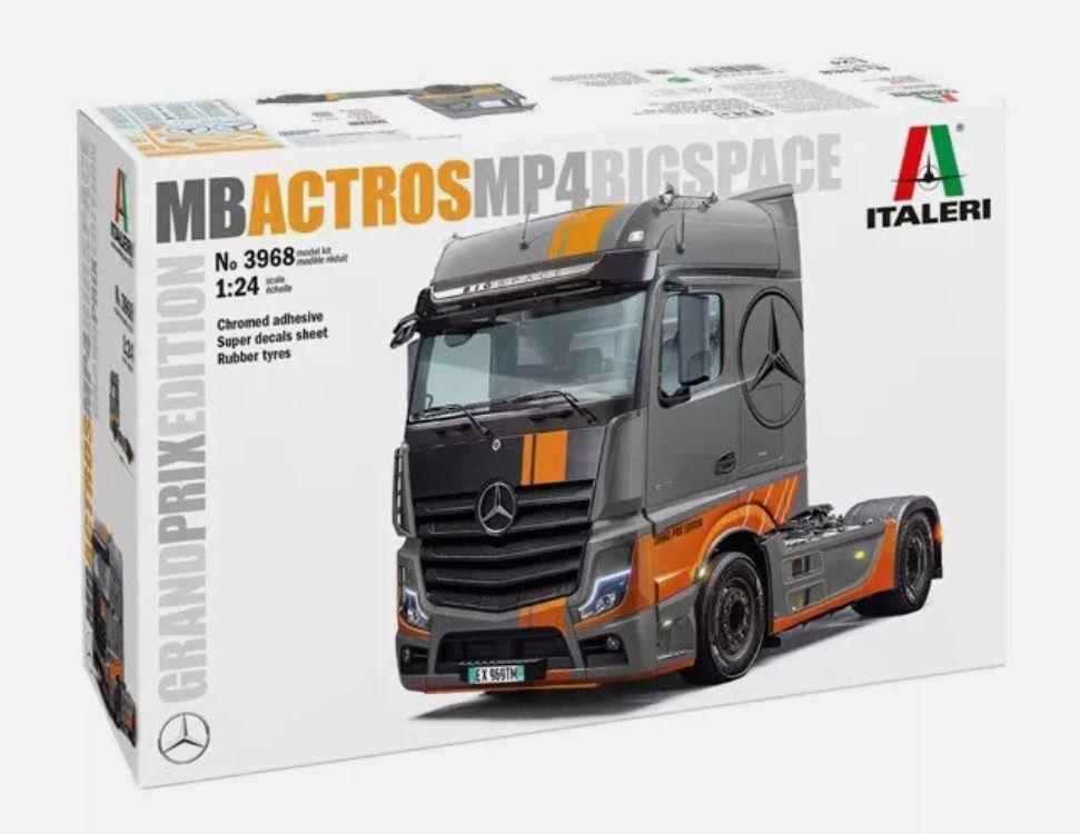 Italeri 3968 1:24 Scale TRUCK KIT MERCEDES BENZ ACTROS MP 4 BIG SPACE-GRAND PRIX