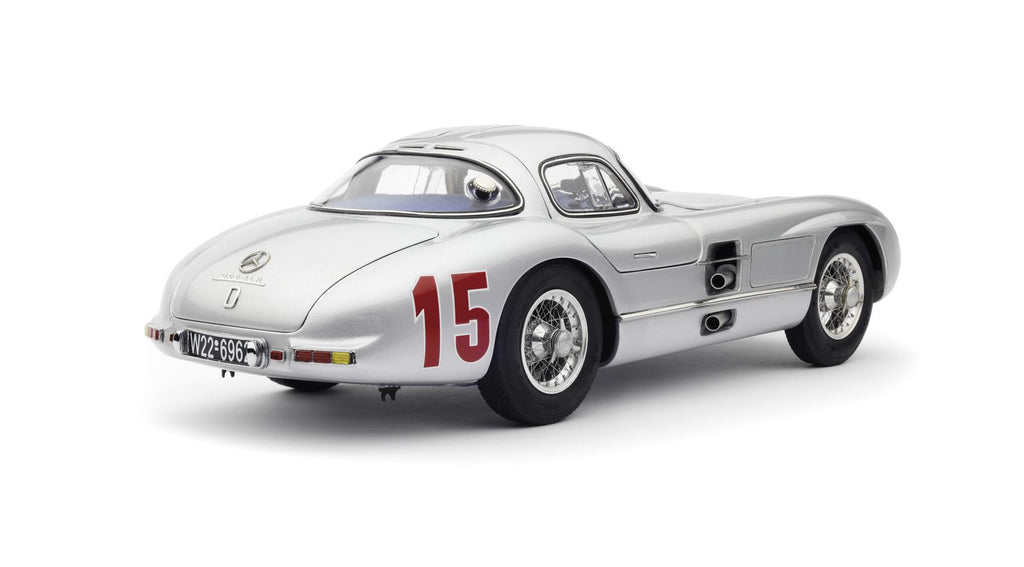 CMC 1:18 Scale Mercedes Benz 300 SLR Coupe GP Sweden 1955 R. Uhlenhaut #15 Limited Edition 1,000pcs