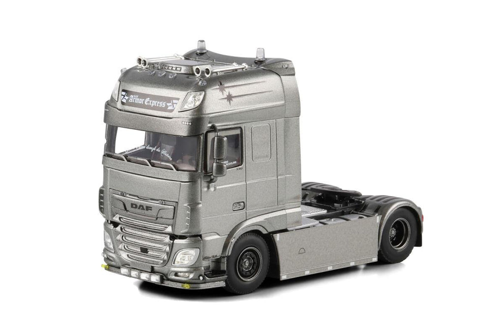WSI  1:50th Scale DAF XF Super Space Cab MY2017 4x2 Armor Express