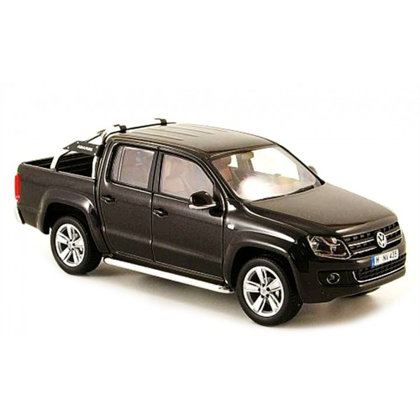 Burago 1:43 Scale VW Amarok 2011 - Black