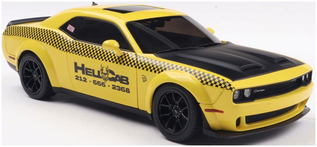 Solido  1:18th Scale Dodge Challenger SRT Hellcat Redeye Widebody NYC Hellcab 2023