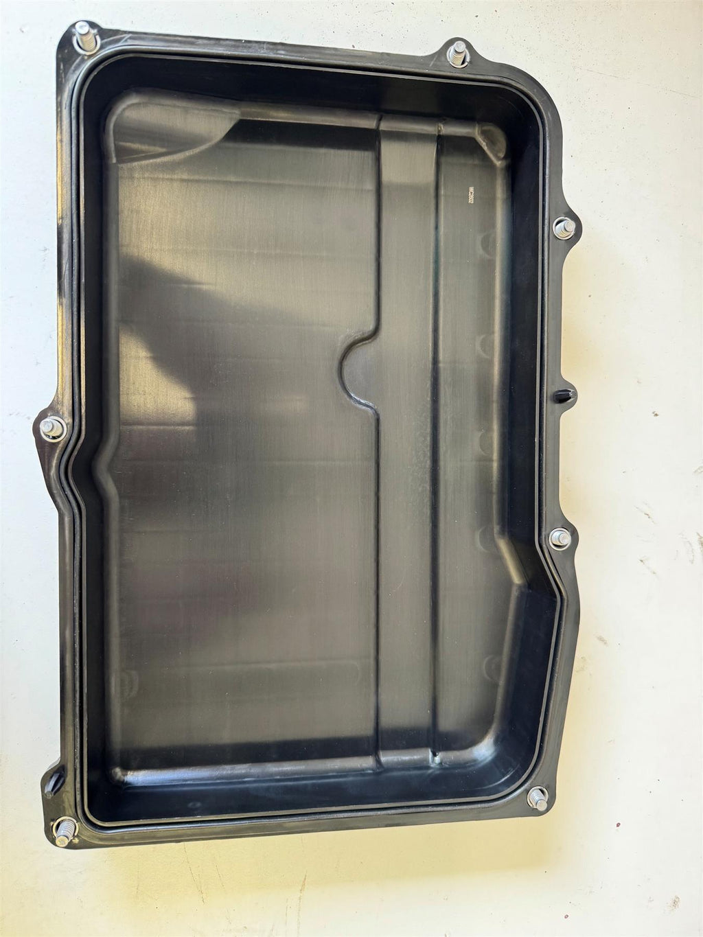 Land Rover Discovery Sport  2017 Onwards 9 Speed Auto Gearbox Sump Pan LR086162