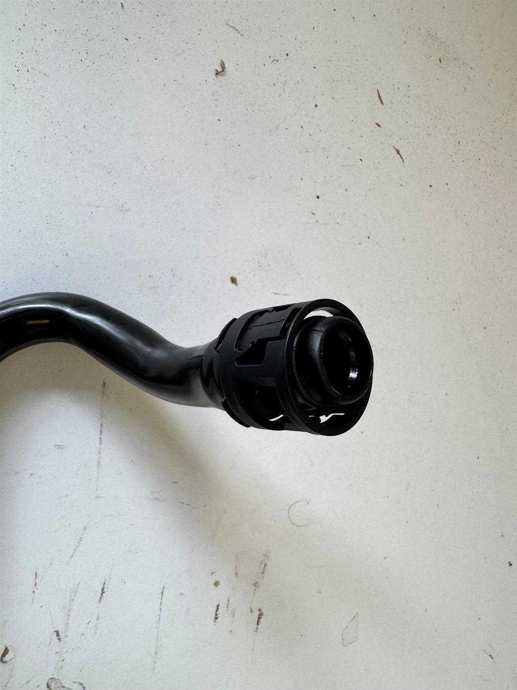 Range Rover Evoque 2.0 Petrol 2015-2018 Crankcase Breather Hose LR110305