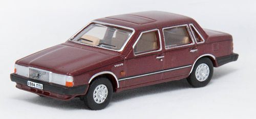 Oxford Diecast 1:76 Scale Volvo 760 - Red Wood Metallic