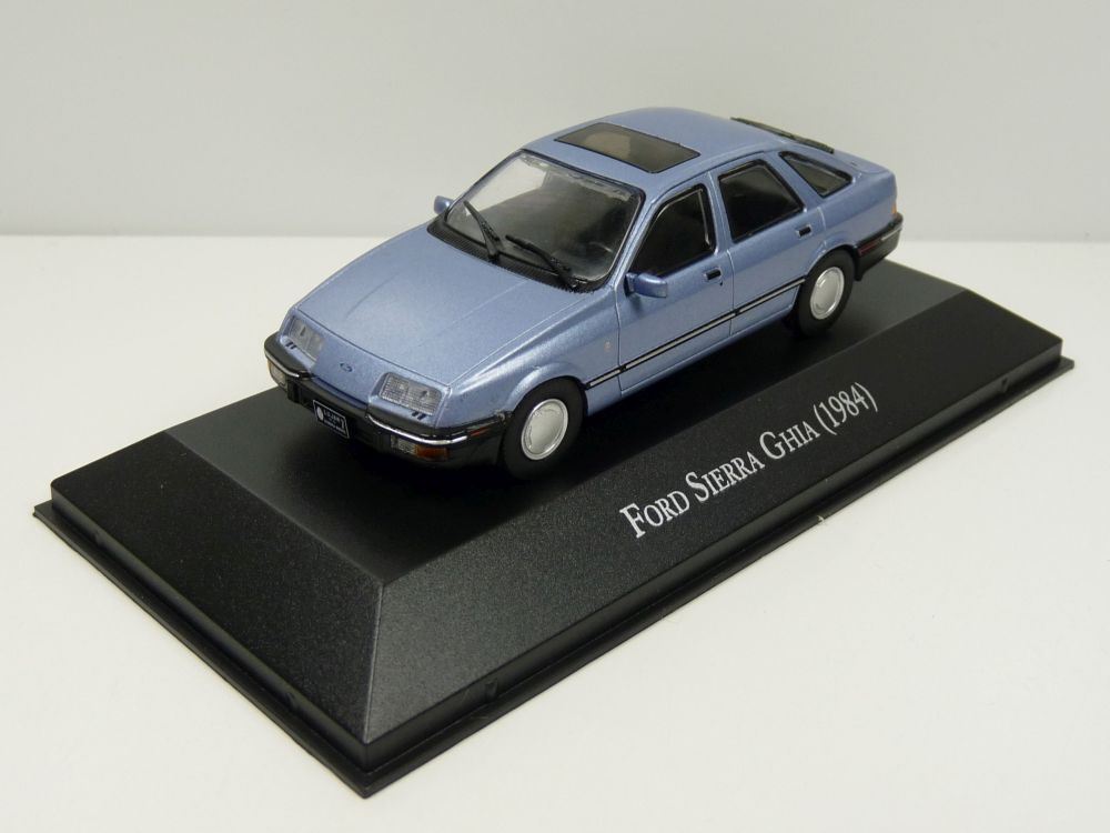 Atlas Editions 1:43 Scale Ford Sierra Ghia 1984 - Lt.Blue Anos 80/90
