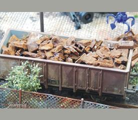 Juweela 1:87 Scale Industrial Shredding Rusty , 25g