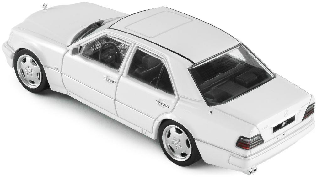 Solido  1:43rd Scale Mercedes Benz (W124) E60 AMG White 1994