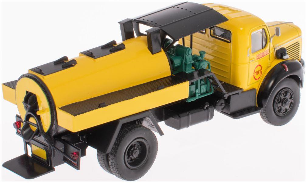 Atlas Editions 1:43 Scale Berliet GLM 10 R Malaxeur a asphalte Berliet Trucks Collection