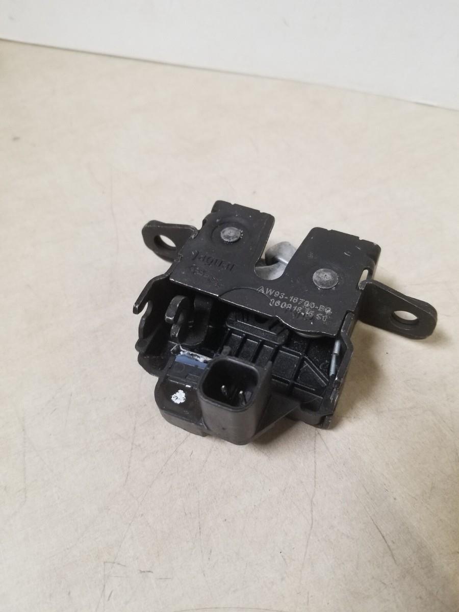 Jaguar XJ  2010-2019 Left Hand Bonnet Latch C2D59740
