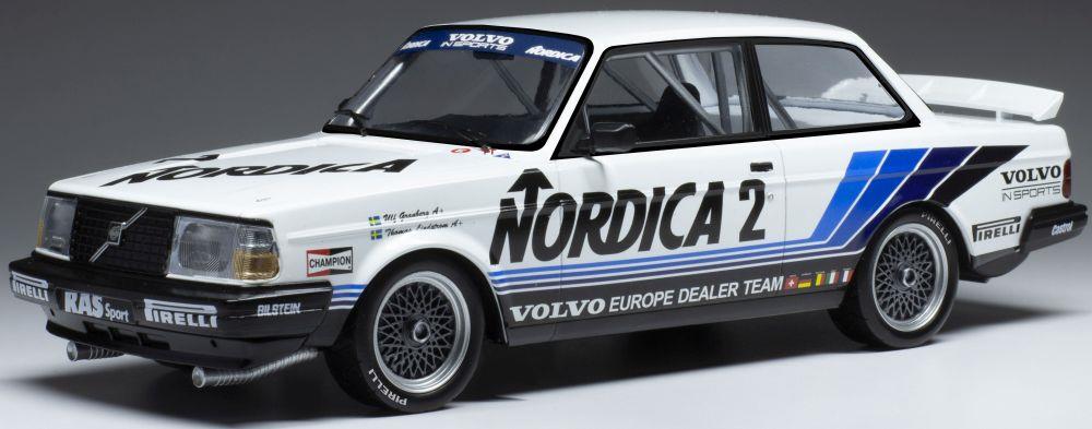IXO 1:18 Scale Volvo 240 Turbo #2 ETCC Brunn 1986 U.Granberg/T.Lindstrom