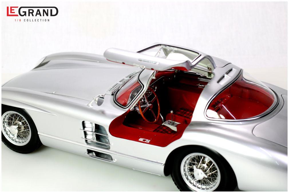 LeGrand 1:8 Collection 1:8th Scale Mercedes Benz 300 SLR Uhlenhaut Coupe 'The Red' (1:8th Diecast Kit)