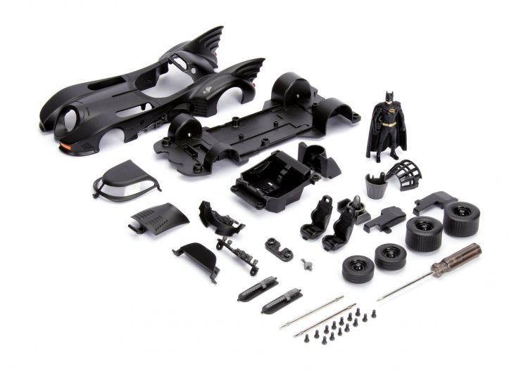 Jada 1:24 Scale BNC 1989 Batmobile w/Batman Figures