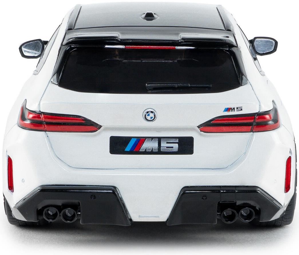 Solido  1:18th Scale BMW M5 Touring Alpine White Solid 2025