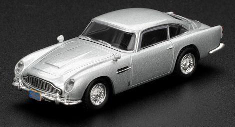 Truescale 1:64th Scale Aston Martin DB5 Casino Royale (LHD) Traditional Chinese Blister Packaging