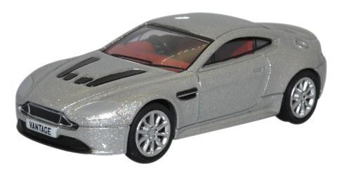Oxford Diecast 1:76 Scale Aston Martin V12 Vantage S Lightning Silve