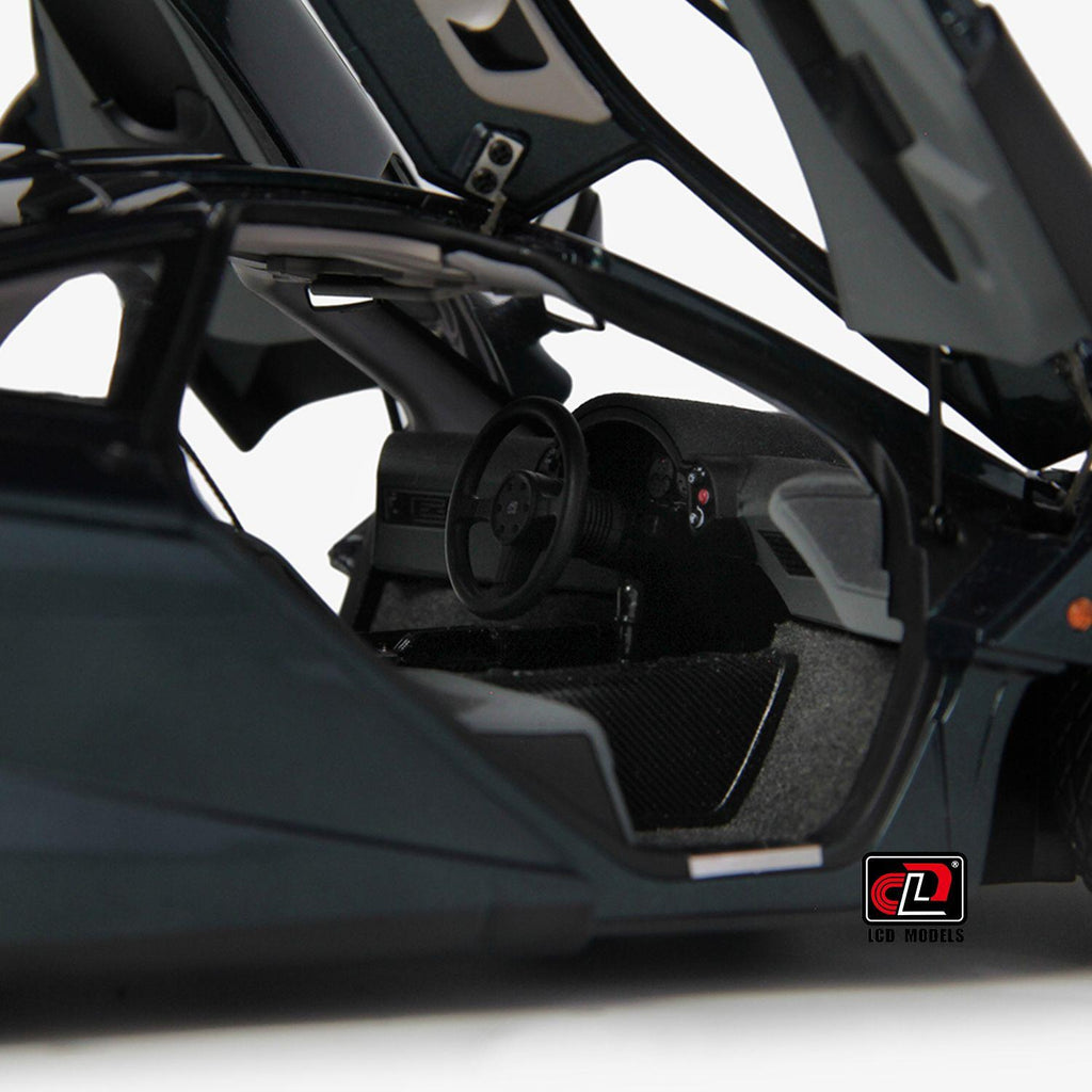 LCD Model 1:18 Scale McLaren F1 XP5 Green