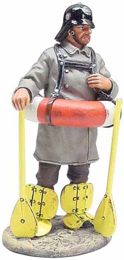 Atlas Editions 1:32 Scale Fireman W/lifebelt - Germany 1900