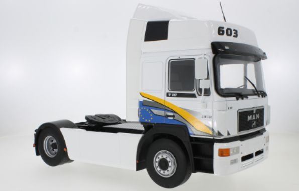 Model Car Group MCG 1:18 Scale MAN F2000 White 1994