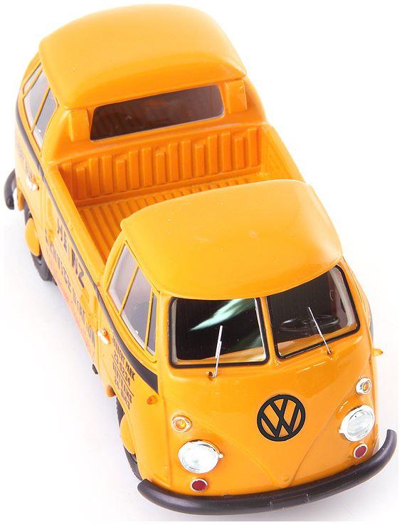 Autocult  N/A Scale Digital Book of The Year 2025 (USB) w/VW T1 Recovery Bus