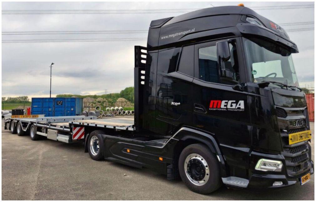 WSi 1:50 Scale DAF XG+ 4x2 Flatbed Mega Trailer 3 Axle Mega Transport