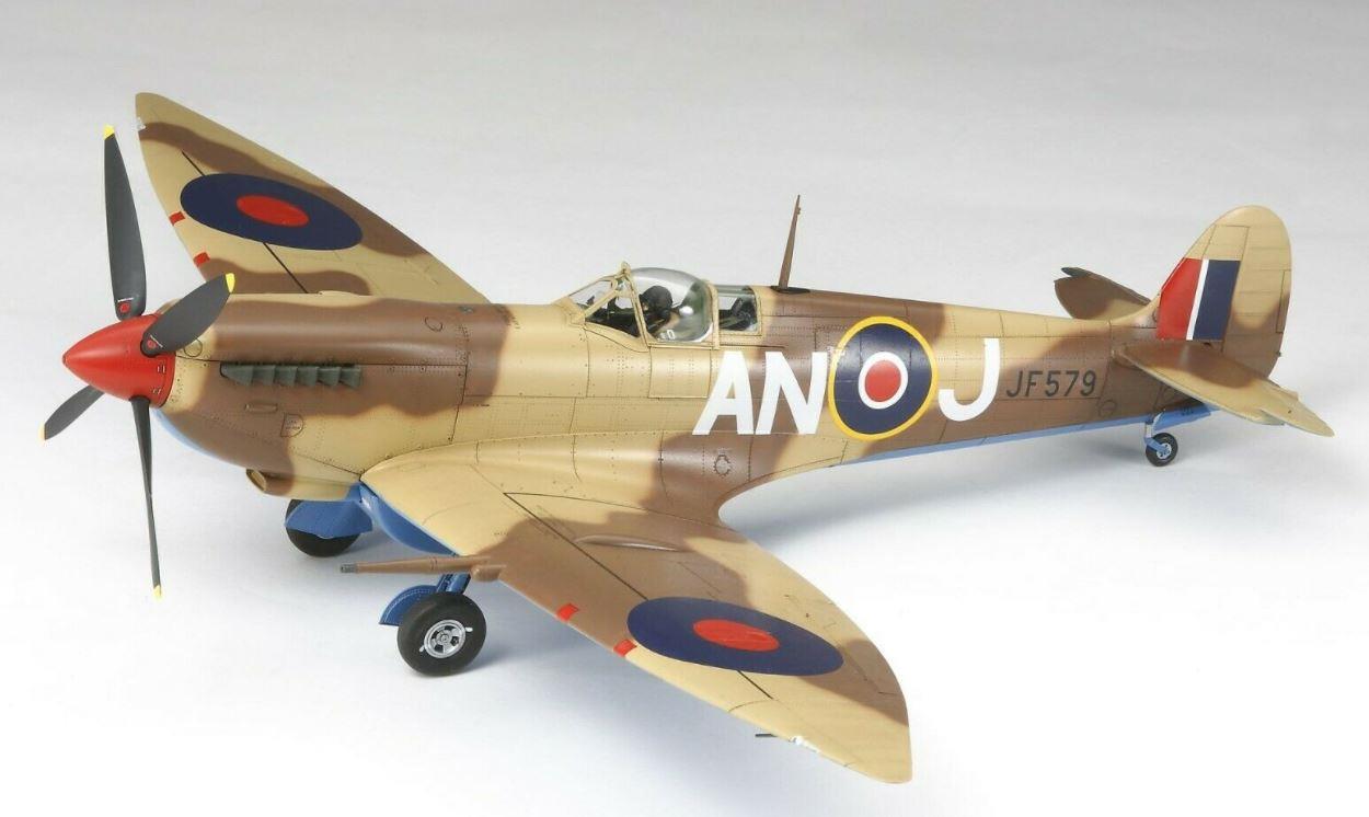 Tamiya 1/32 Scale Supermarine Spitfire Mk.VIII Model Kit 60320
