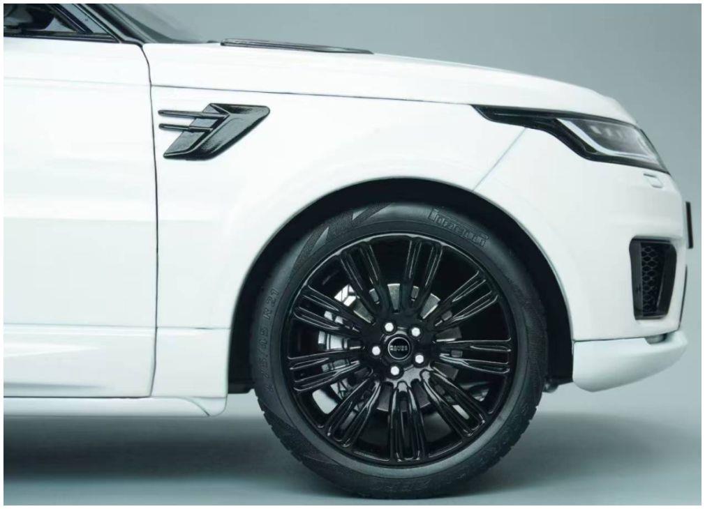 Whelart  1:18th Scale Range Rover Sport 2018 White/Black Wheels